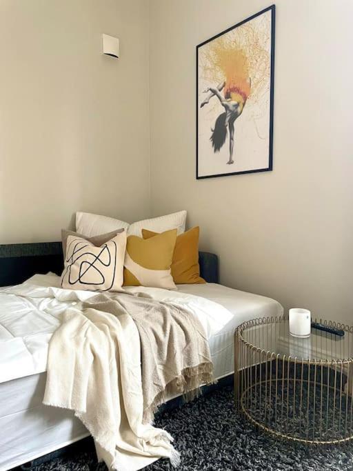 Modern And Cozy Studio Apartment In Central オスロ エクステリア 写真