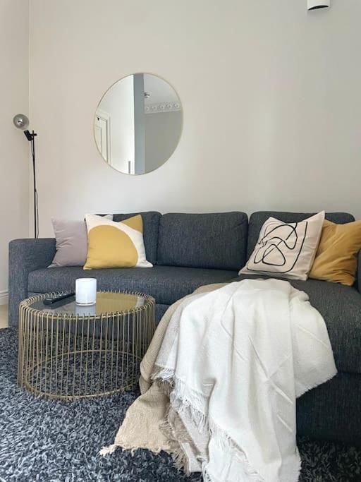 Modern And Cozy Studio Apartment In Central オスロ エクステリア 写真